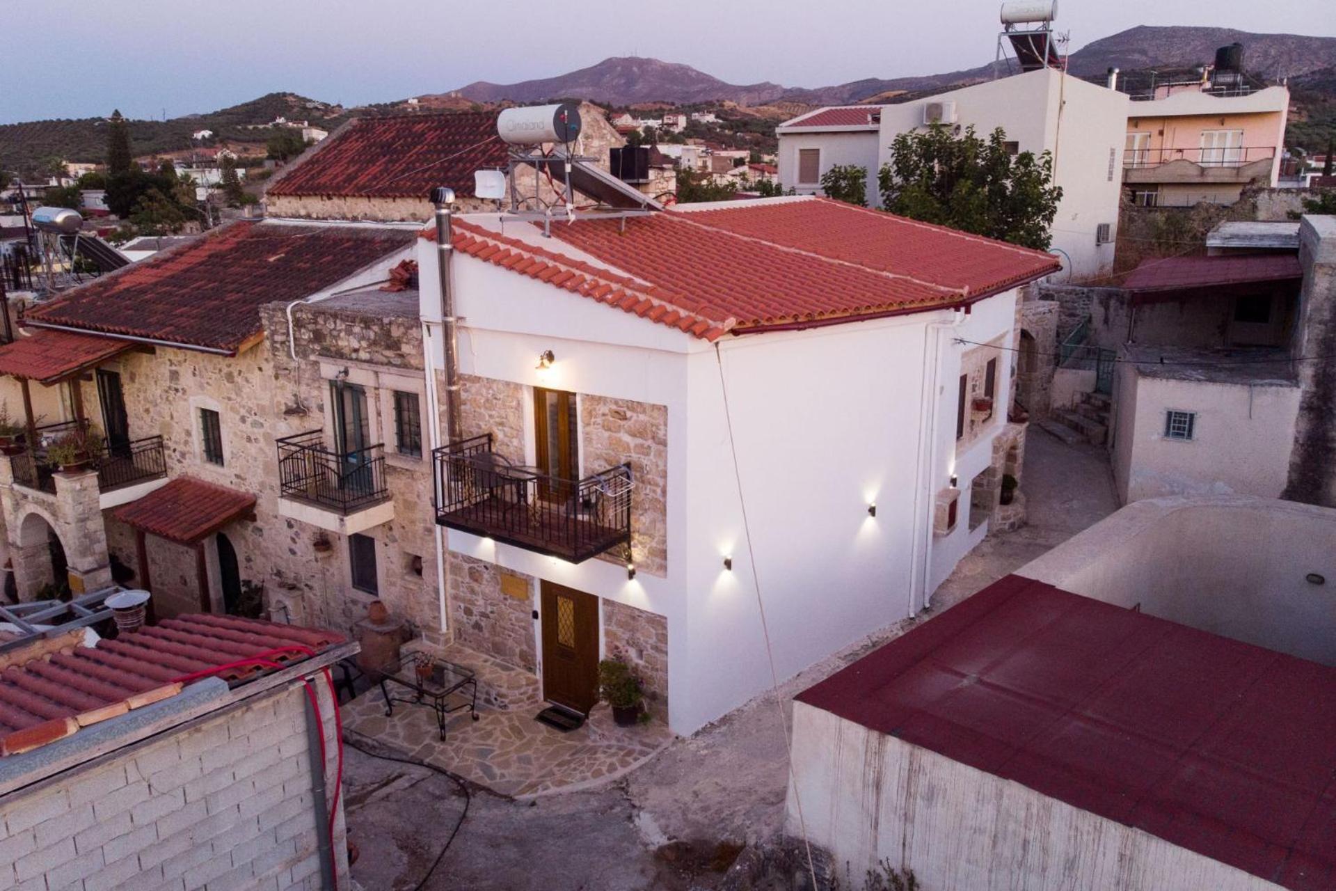 Stone House Elefteria Near Matala Beach Petrokefálion Eksteriør billede